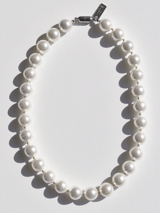 Classic Pearl Silver Ball Necklace