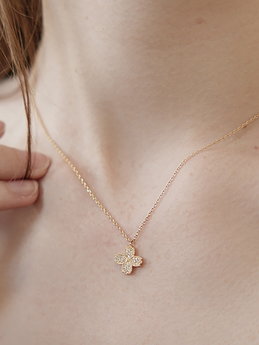 Simple fortune gold necklace