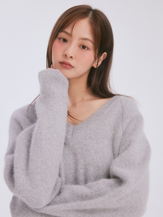 Angora logo v knit (gray)