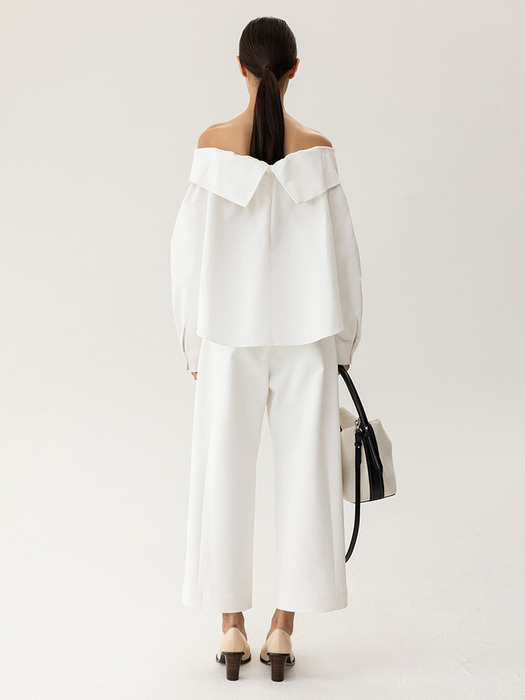 FW23 Off-shoulder Blouse Off-White