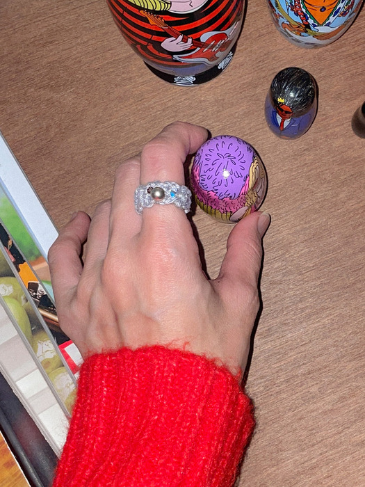 Gem with knitted ring (Silver)