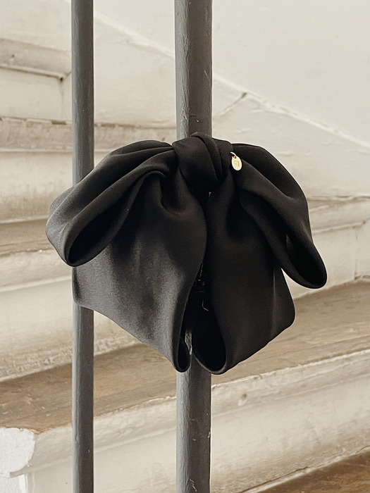 [단독]Classic Satin Wide Ribbon Hair Claw [Black]