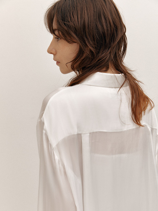 SILKY TUNNEL BLOUSE (WHITE)