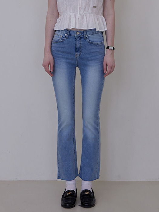 KORI SLIM BOOTCUT DENIM PANTS