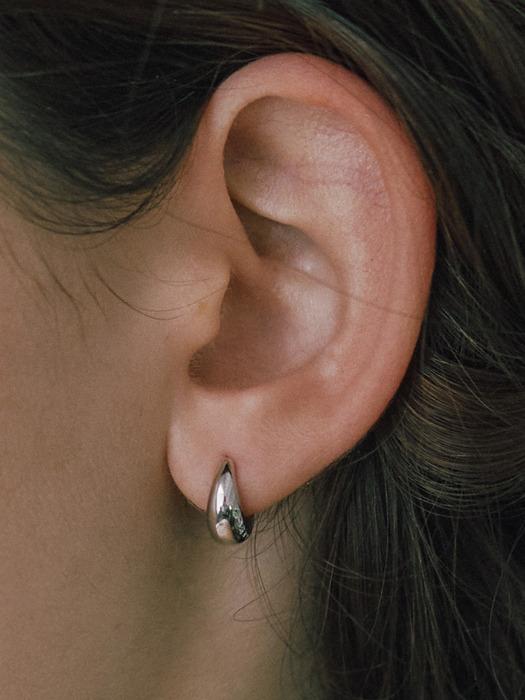 Luna pebble one touch earrings S (2 colors) BH6E45620_2