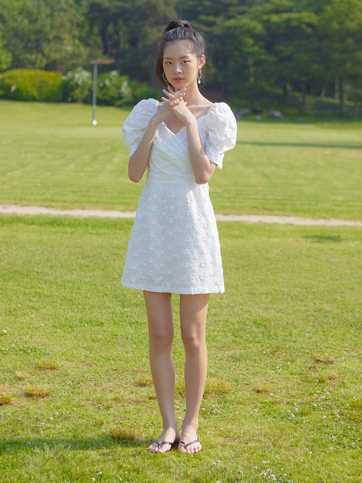 DAISY LACE PUFF SLEEVES ONEPIECE_WHITE