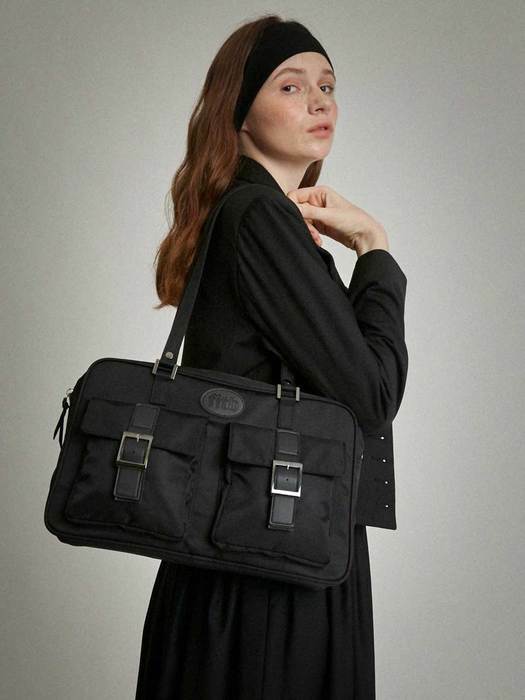 Sister Macintosh Shoulder Bag (black)