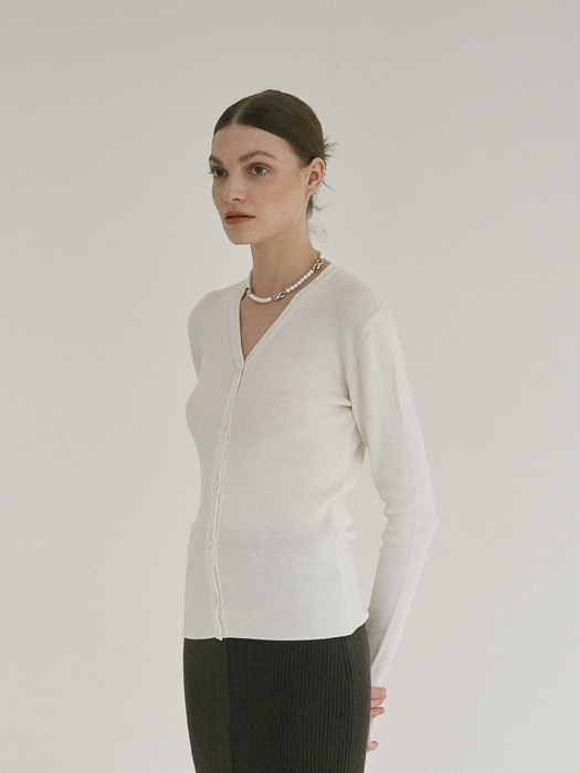 REFINED WOOL BUTTON TOP - IVORY
