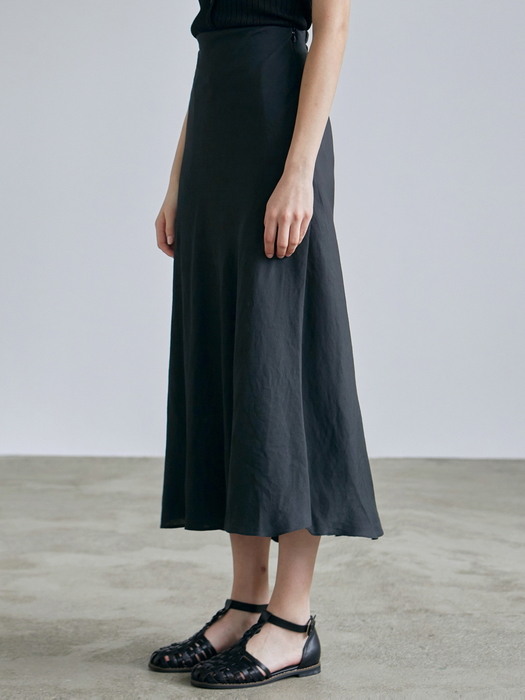 SATIN LONG SKIRT_BLACK