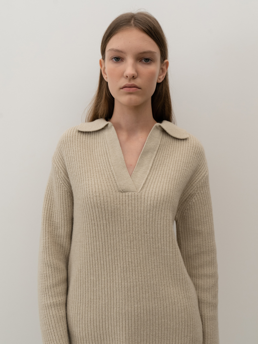 V Collar Knit_Beige