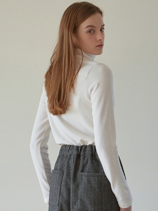 WARMER TURTLENECK TOP_IVORY