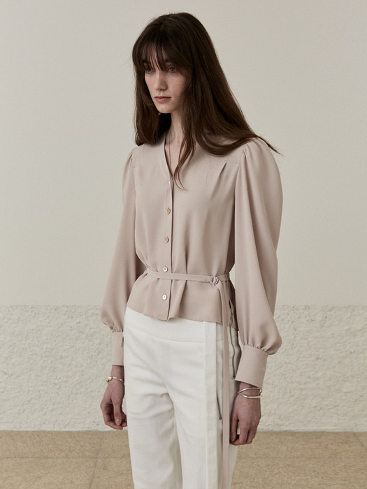 GABRIEL Detachable Collar Shirring Blouse_Beige