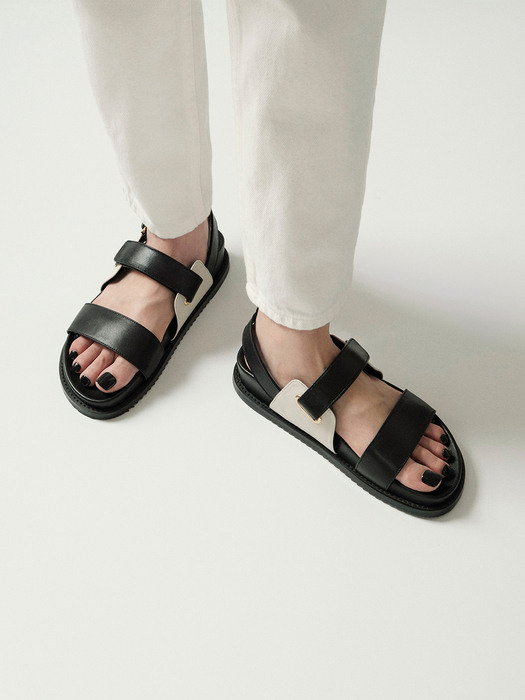 Lou Sandals / Black