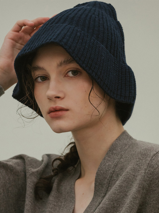 [3 COLORS] WOOL FLARED BUCKET HAT
