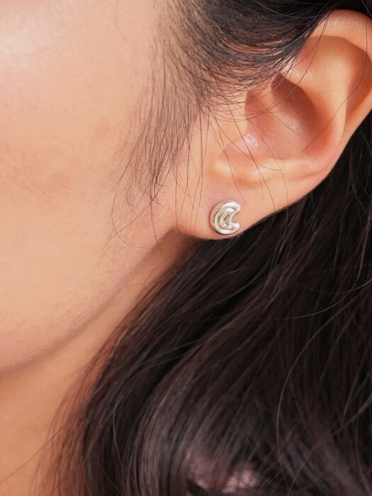 Luna earring