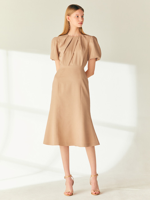 FELICIA Tuck detailed semi mermaid midi dress (Camel beige/Black)