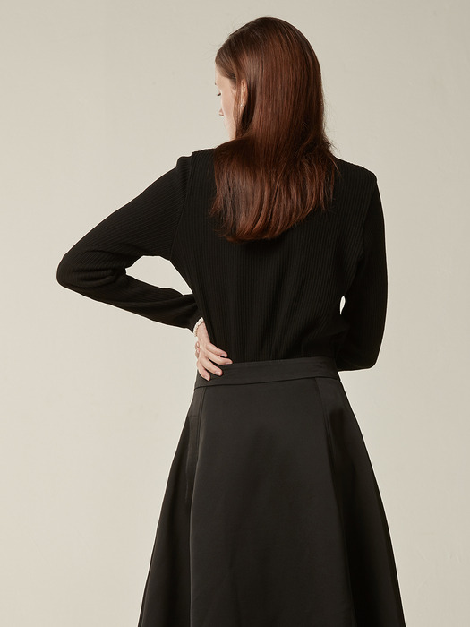 Ribbon point square neck top - Black