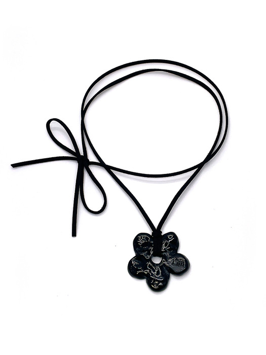 Acrylic Flower Necklace [Black]