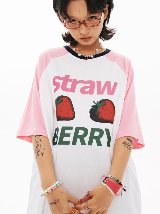 Strawberry Overfit Raglan T-shirt [White]