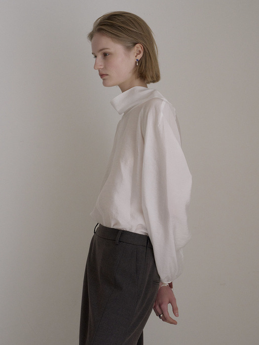 HIGH NECK TIE BLOUSE_IVORY