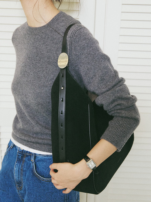 [단독][5차 리오더]Plaque Hobo Bag Suede 플라크 호보백 스웨이드 (3 Colors)