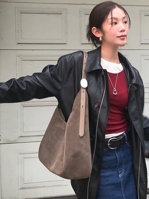 [플로우윤 PICK][단독]Plaque Hobo Bag Suede (3 Colors)