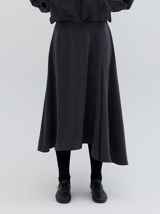 SATIN FLARE SKIRT_CHARCOAL