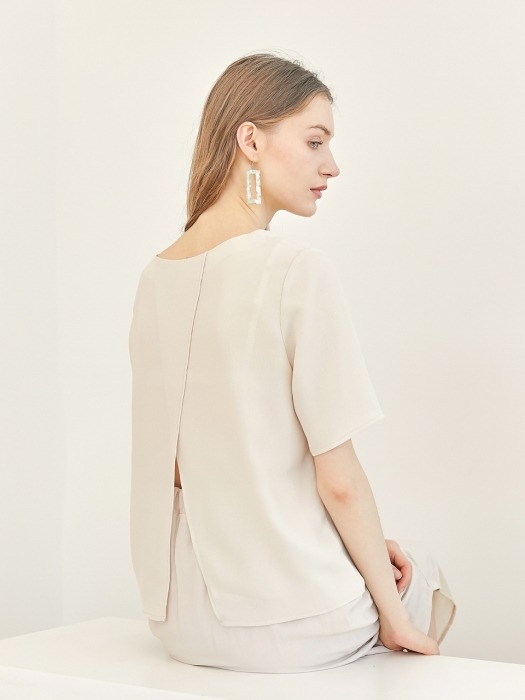 Back slit blouse - Beige