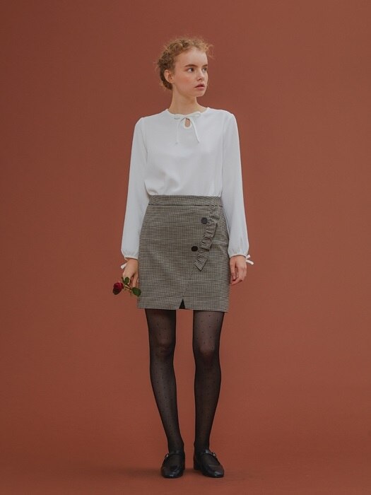 brown check short skirt