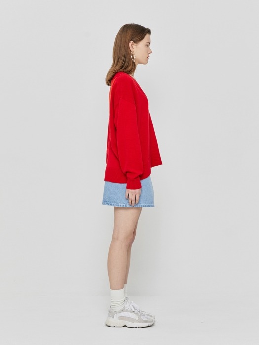 R BACK CUT-OUT KNIT TOP