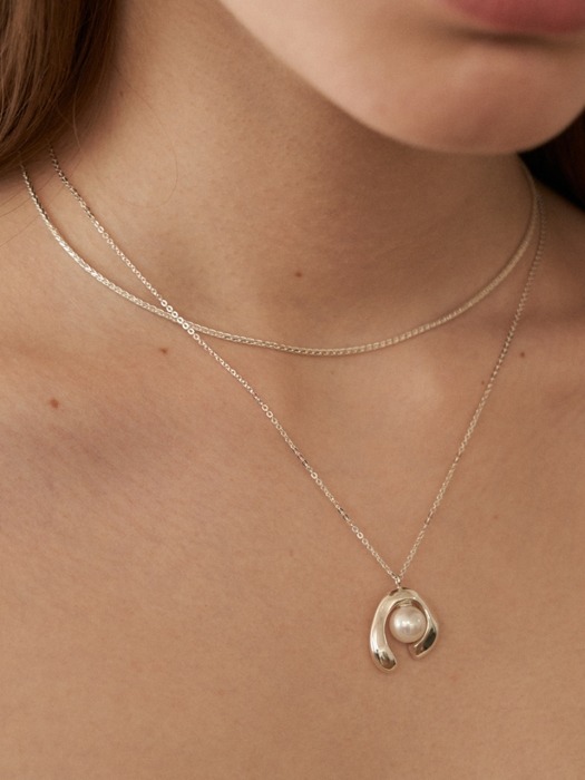 Formative Pearl Necklace