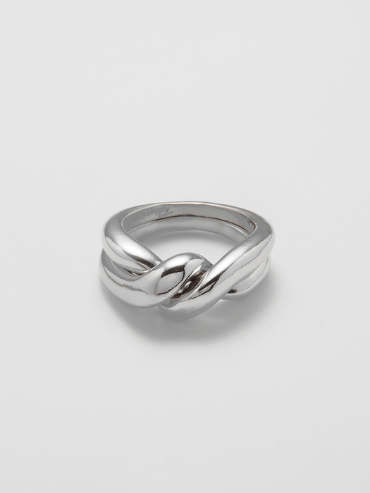 CROSS TWIST RING