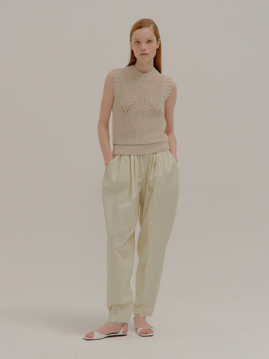 POSE Shirred Tapered Pants Light Beige