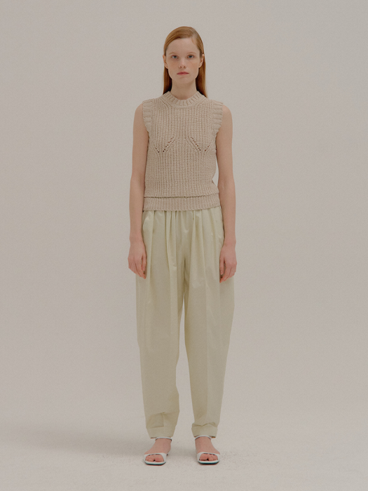POSE Shirred Tapered Pants Light Beige