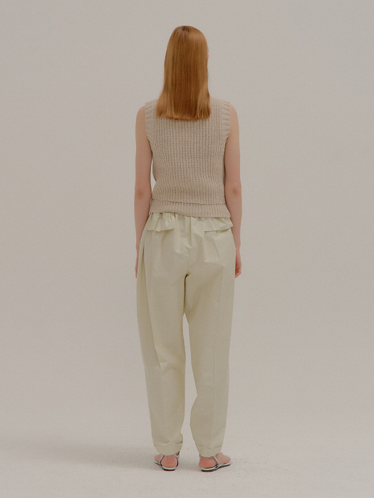 POSE Shirred Tapered Pants Light Beige