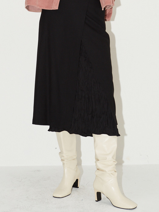 Crinkle Point Wool Skirt Black