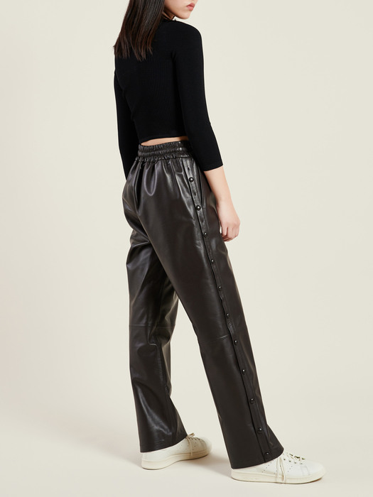 BROWN LEATHER BENDED SIDE BUTTON TROUSERS