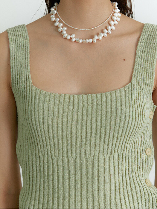 Shelby  pearl necklace