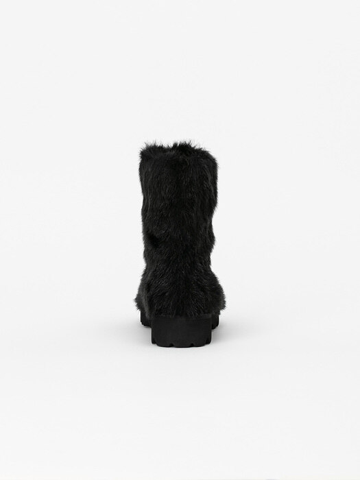 Bamba Faux-fur Boots in Black