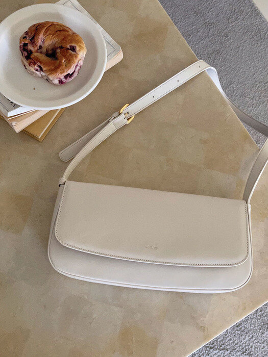 LILY BAGUETTE BAG IVORY