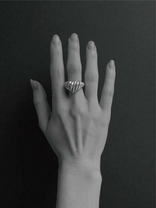madeleine ring