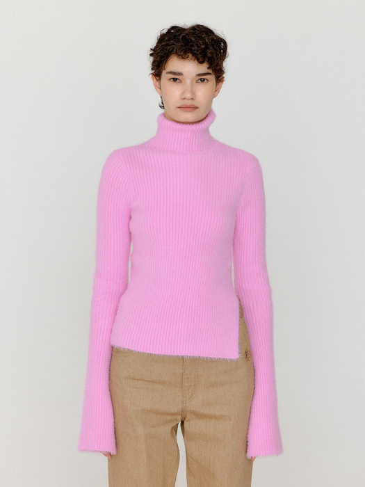 VIX Knit Turtleneck with side slit - Light Pink