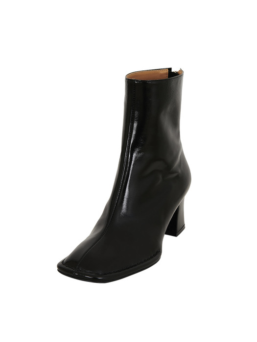 RO1-SH027 / Square Toe Ankle Boots