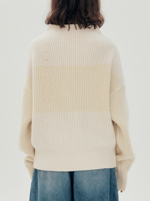 [리퍼브] Striped Turtleneck Sweater (Ivory)