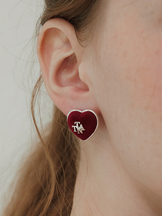 Classic Velvet Emblem Earring EC1954