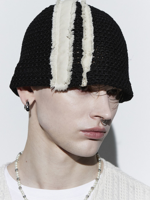 DENIM PATCHED BEANIE - BK