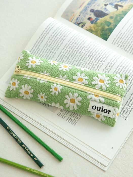 ouior flat pencil case - marguerite green (middle zipper)