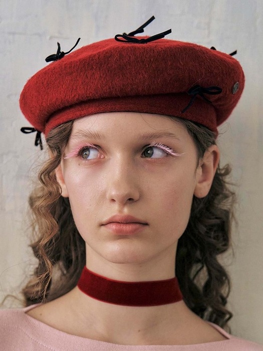 BOW BERET IN RED
