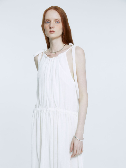 VALERIO Neck String Point Sleeveless Pleated Dress_Off White