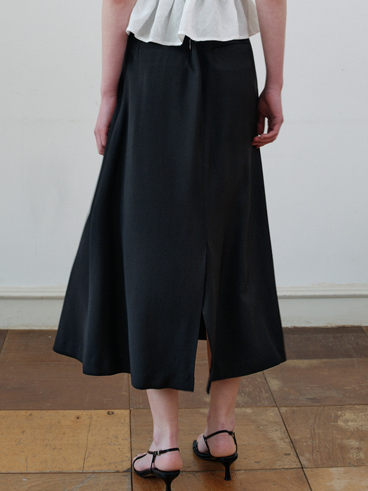 comos 1093 wrap button flared skirt (black)